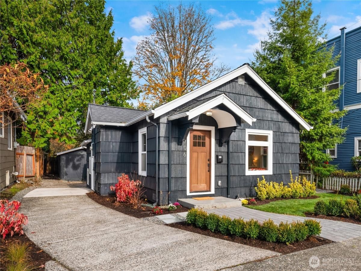 MLS #NWM2454588 image #0