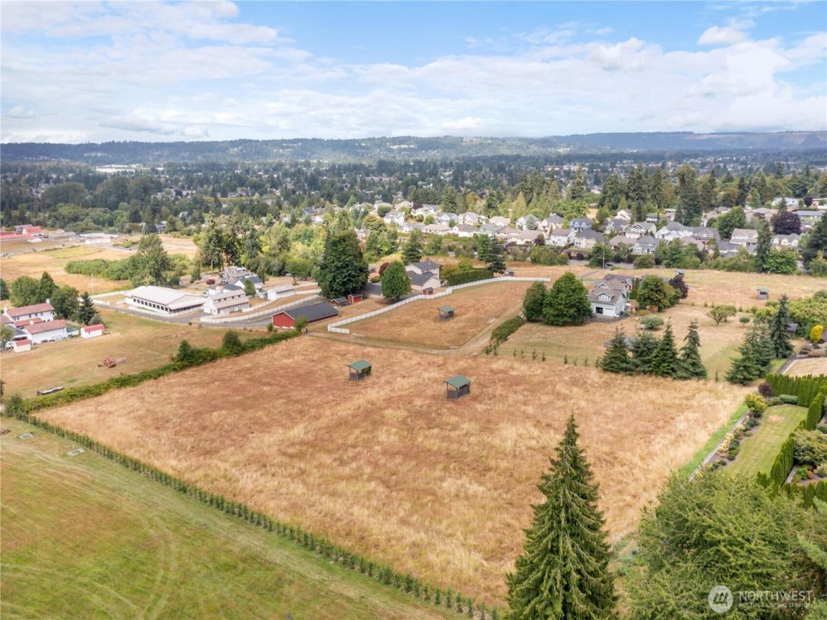 MLS #NWM2454700 image #0