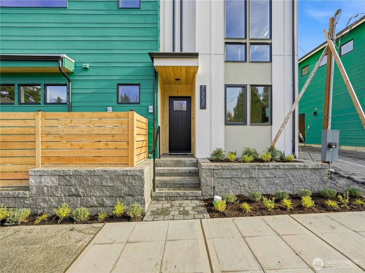 MLS #NWM2454761 image #0