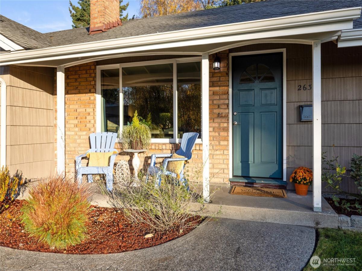 MLS #NWM2454804 image #0