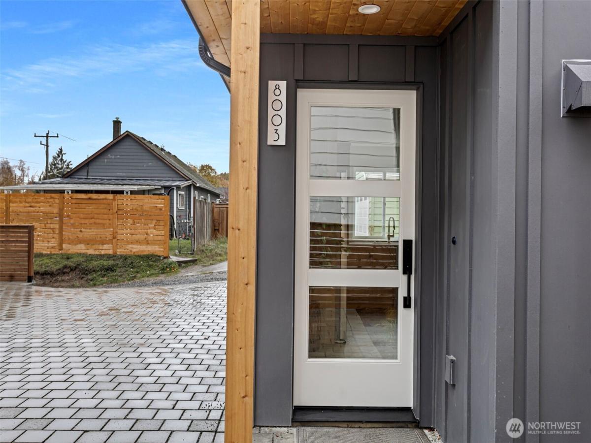 MLS #NWM2454822 image #0