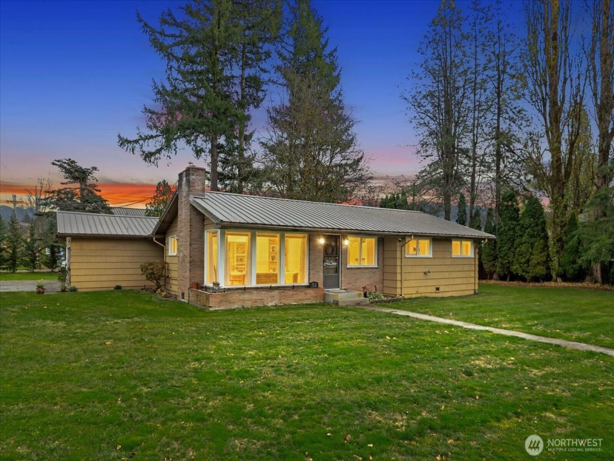 MLS #NWM2455177 image #0