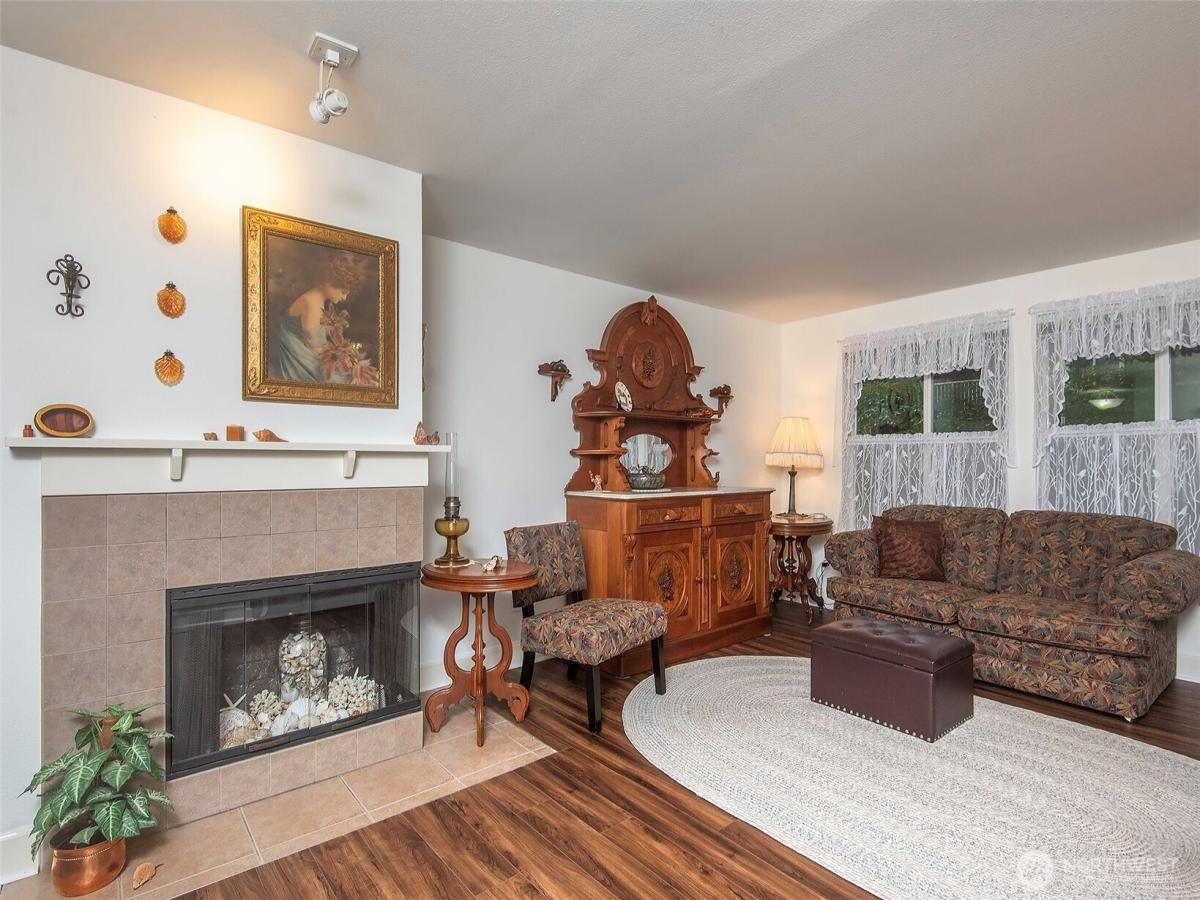 MLS #NWM2455210 image #0