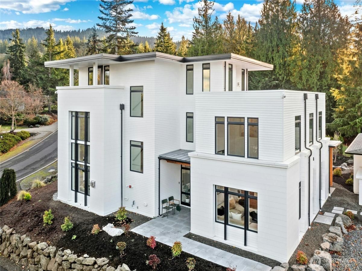 MLS #NWM2455250 image #0