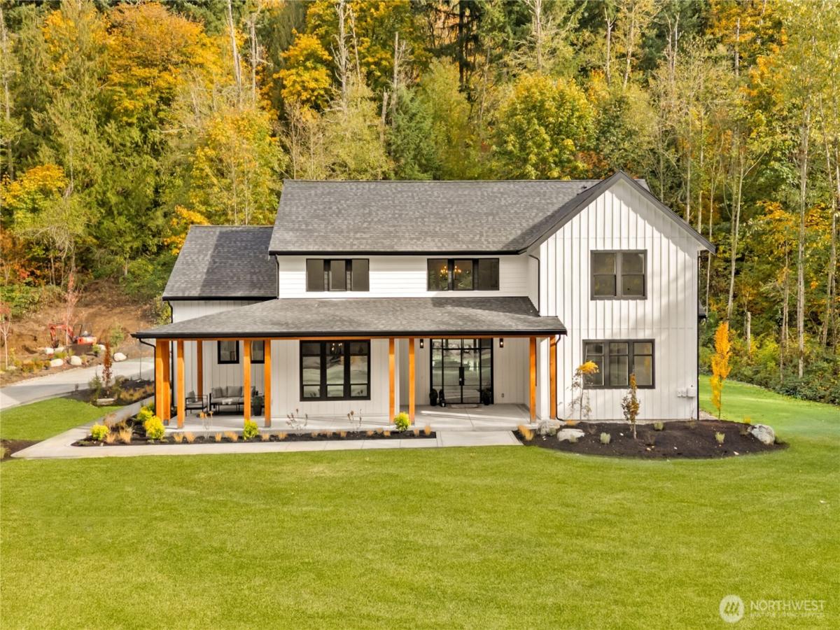 MLS #NWM2455260 image #0