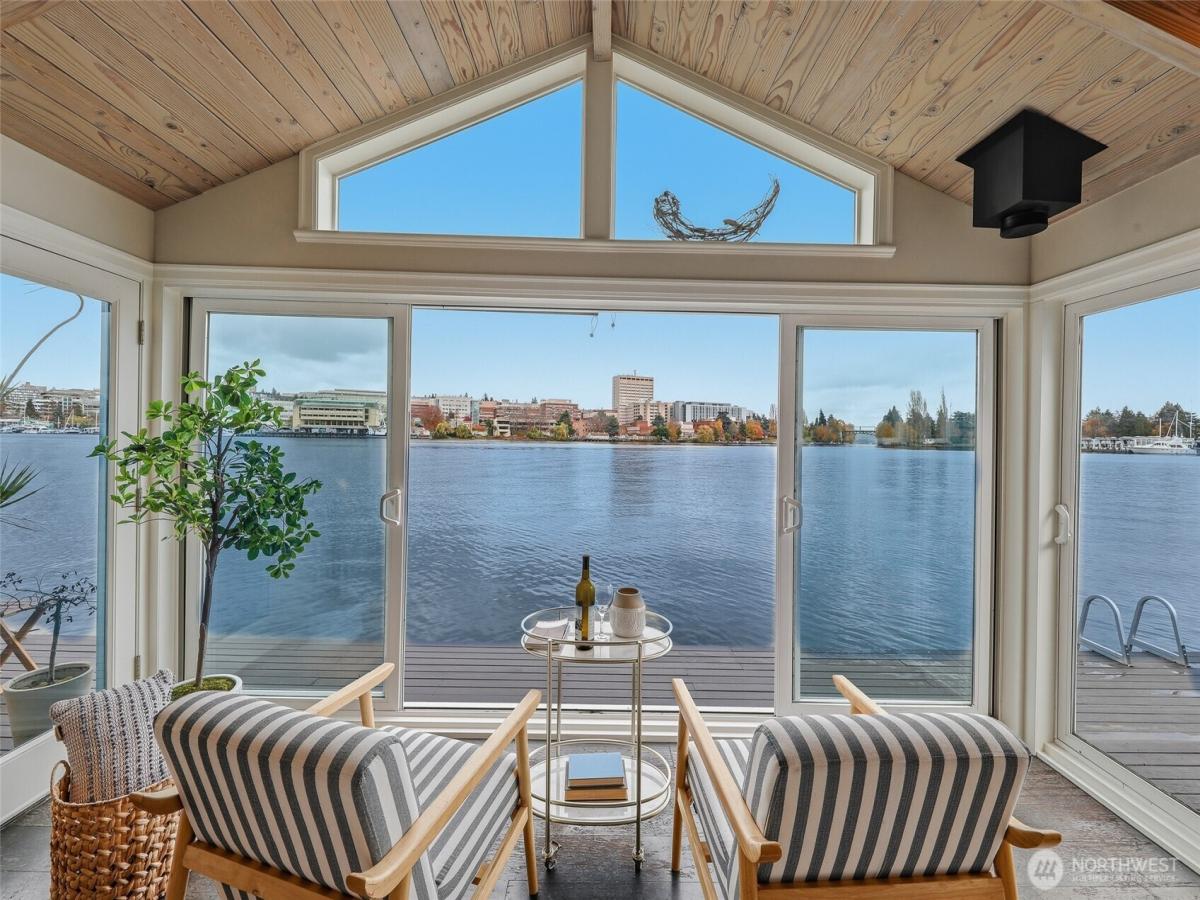 MLS #NWM2455361 image #0