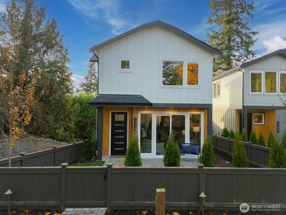 MLS #NWM2454227 image #0