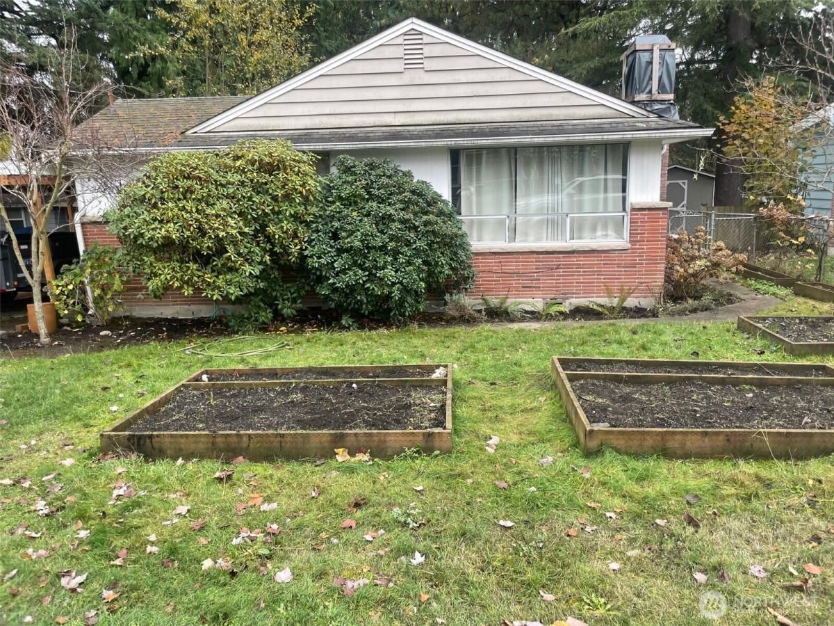 MLS #NWM2455472 image #0