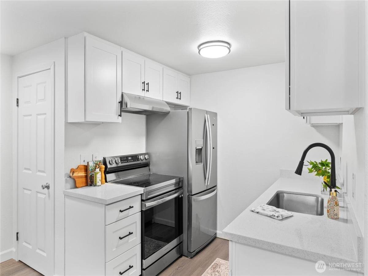 MLS #NWM2455536 image #0