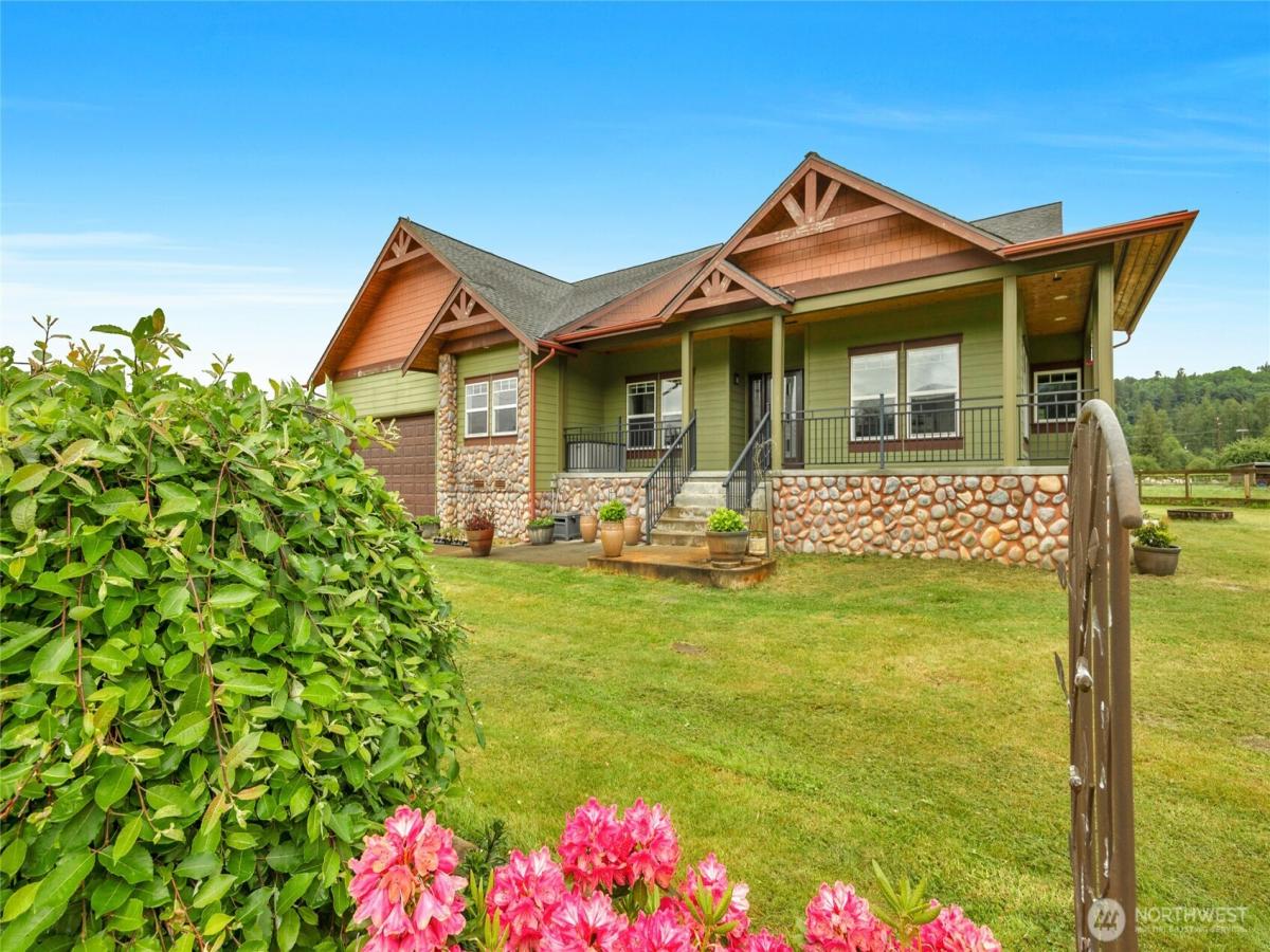 MLS #NWM2455560 image #0