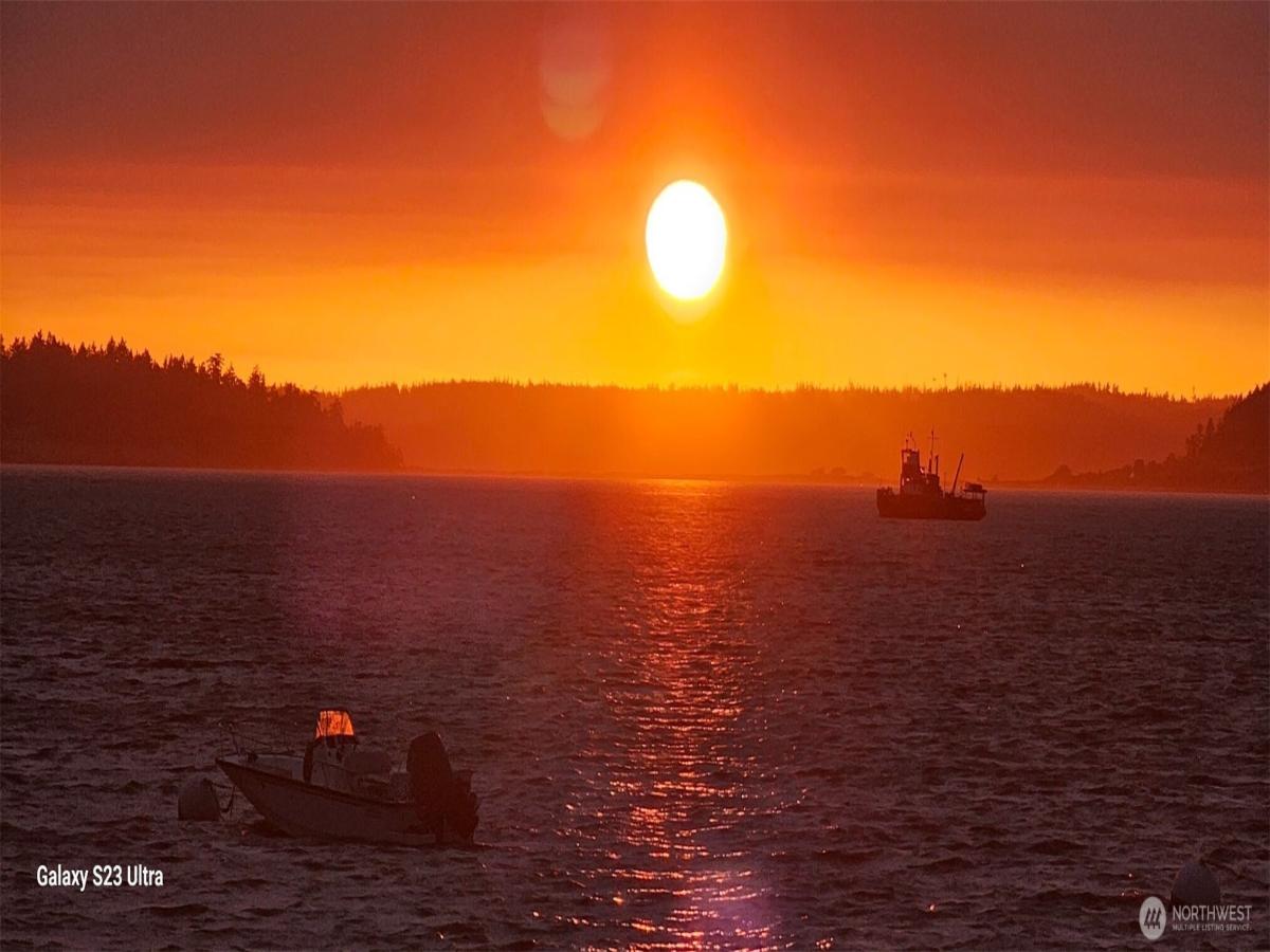 MLS #NWM2455687 image #0