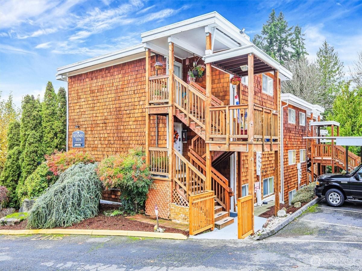 MLS #NWM2456059 image #0