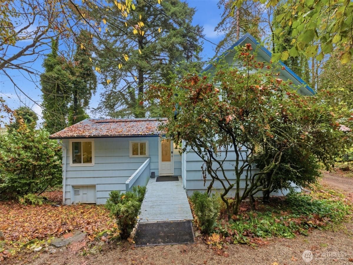 MLS #NWM2456117 image #0