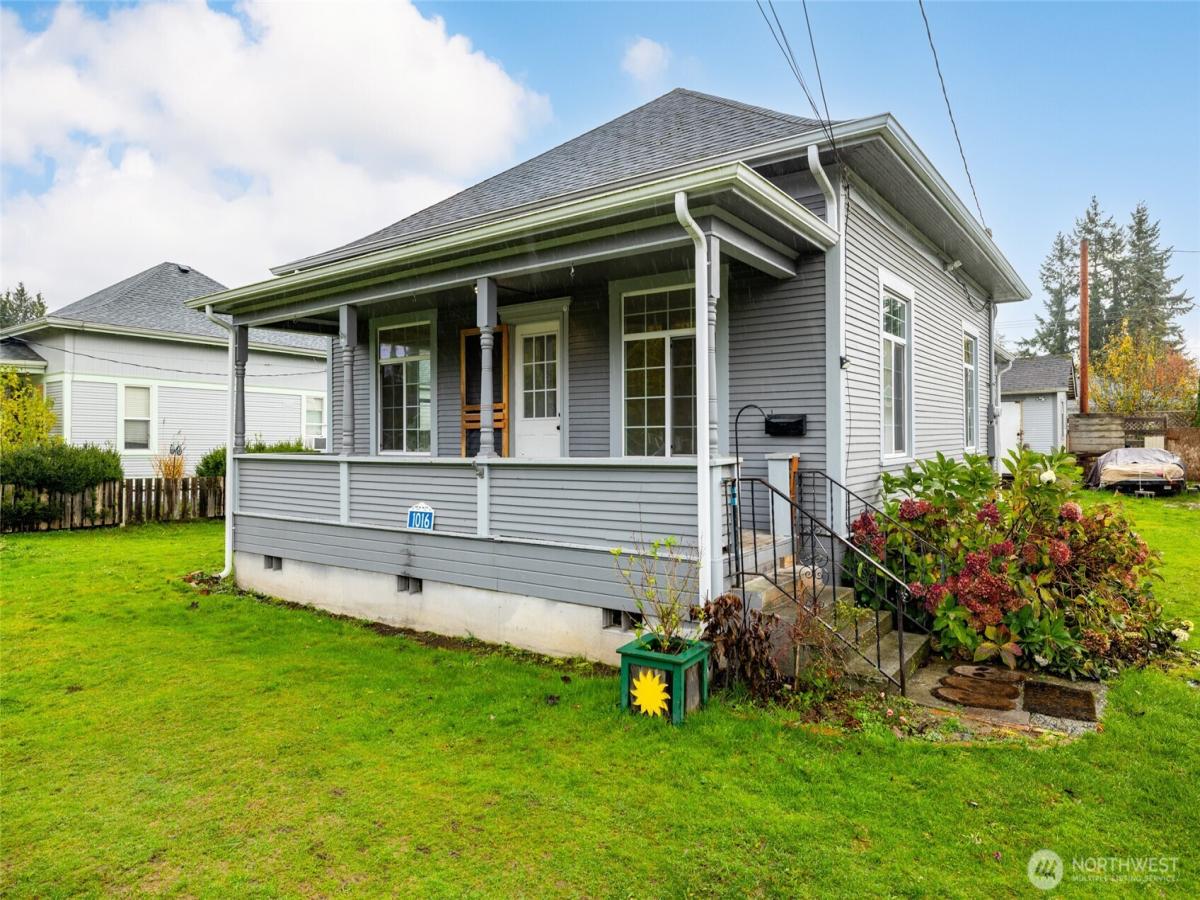 MLS #NWM2456126 image #0