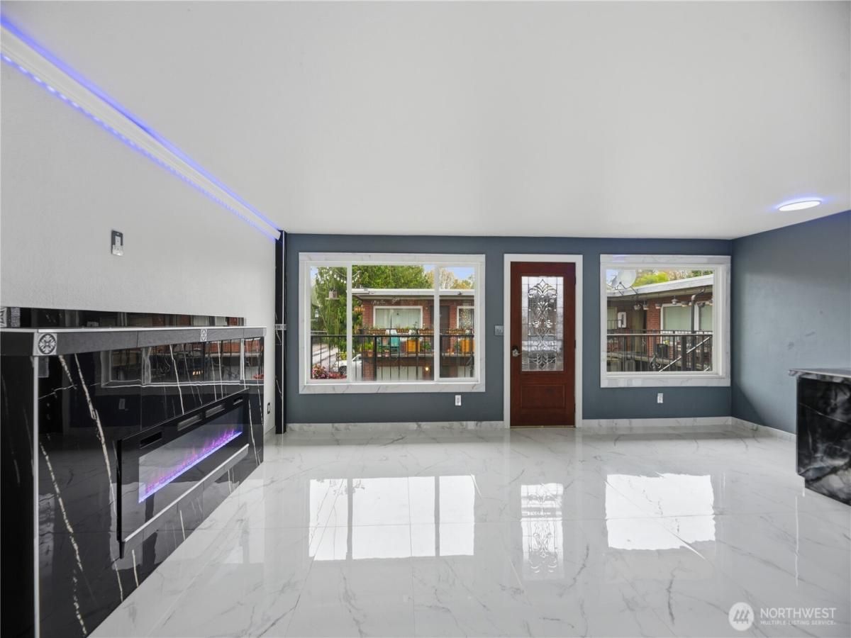 MLS #NWM2456545 image #0