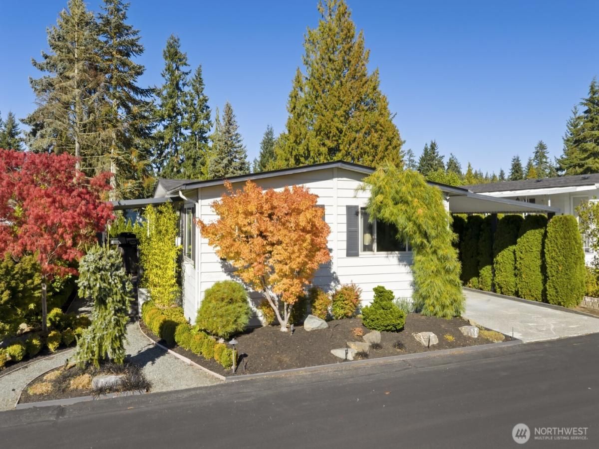 MLS #NWM2456680 image #0