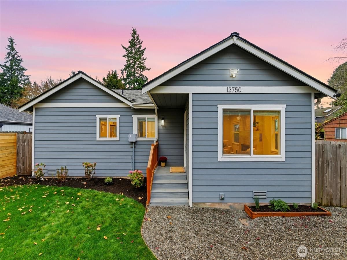 MLS #NWM2456792 image #0