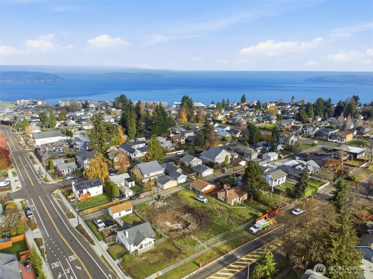 MLS #NWM2456887 image #0