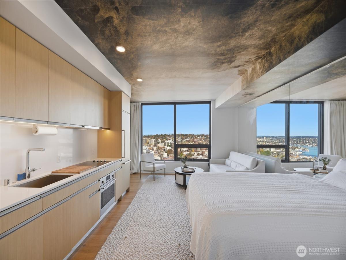 MLS #NWM2457062 image #0