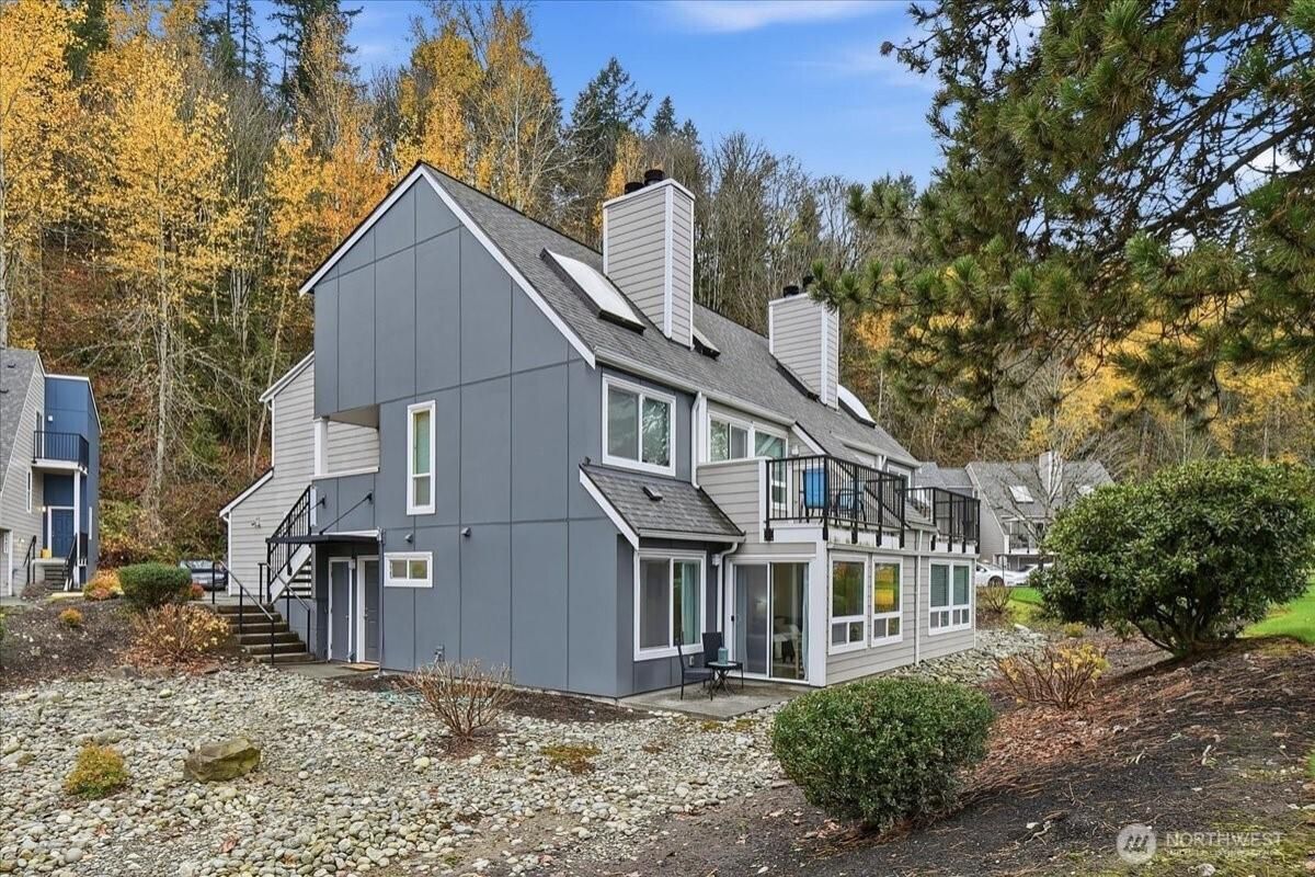 MLS #NWM2457279 image #0