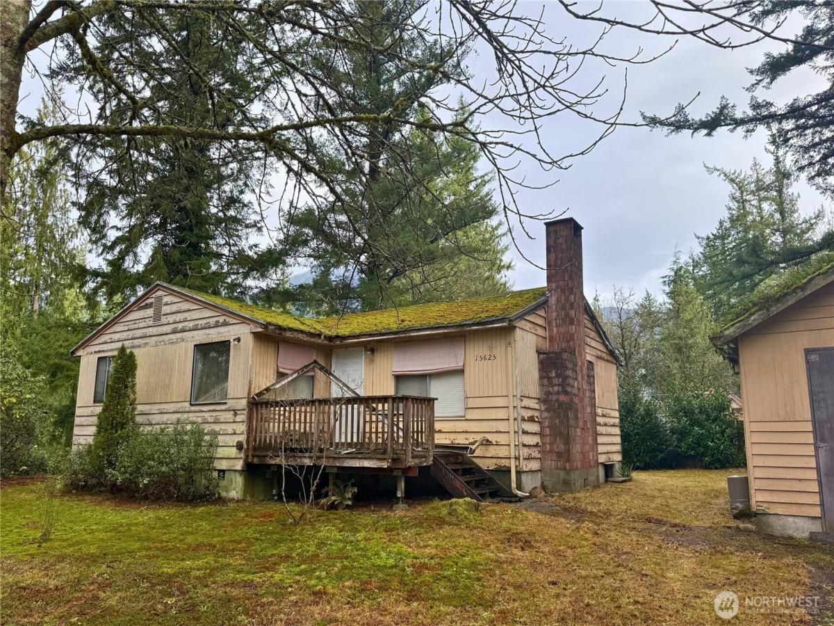 MLS #NWM2457338 image #0