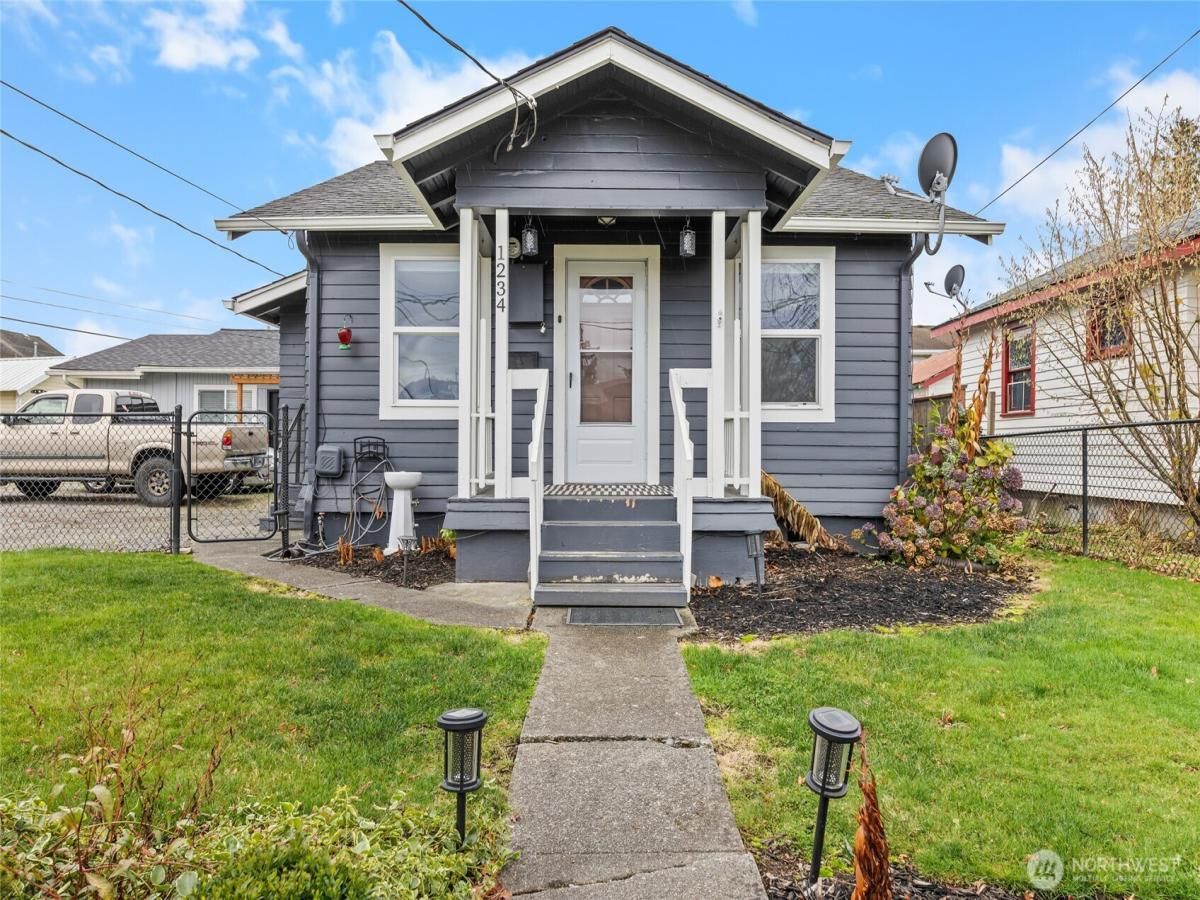 MLS #NWM2457534 image #0