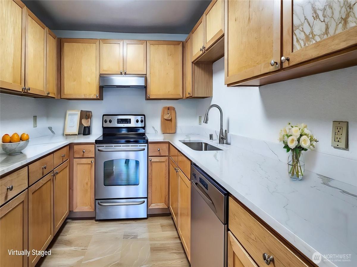 MLS #NWM2457605 image #0