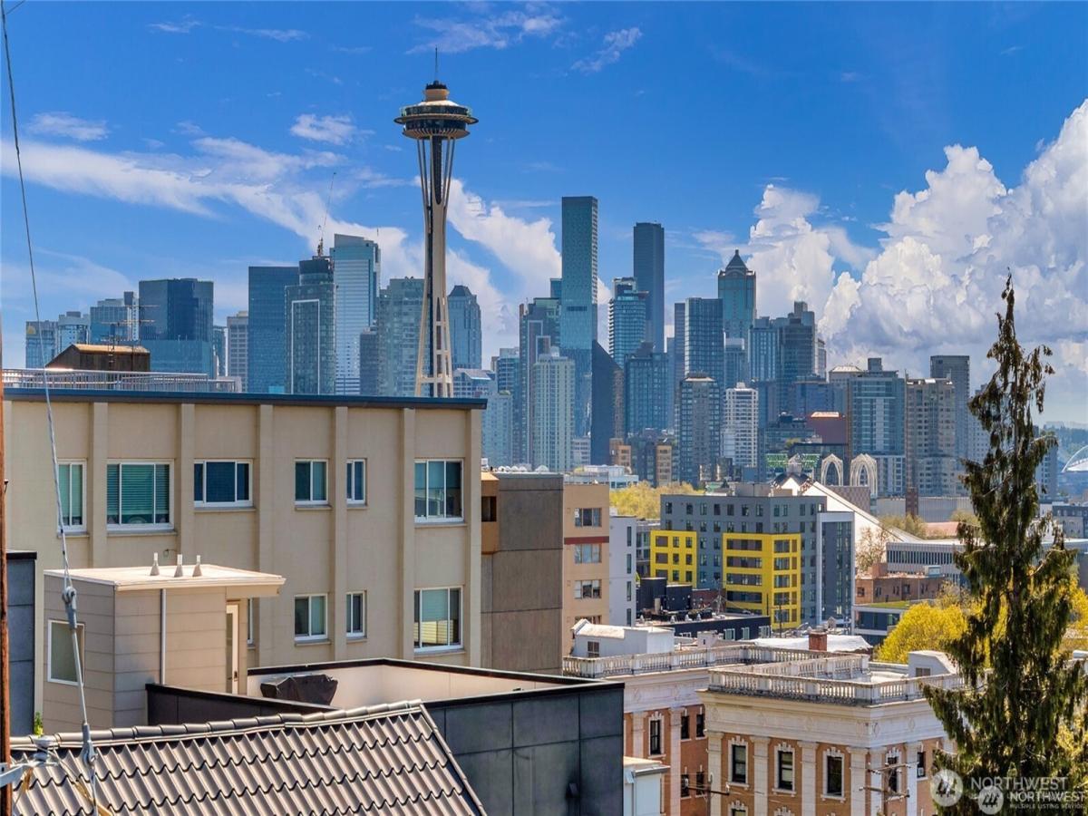 MLS #NWM2457677 image #0