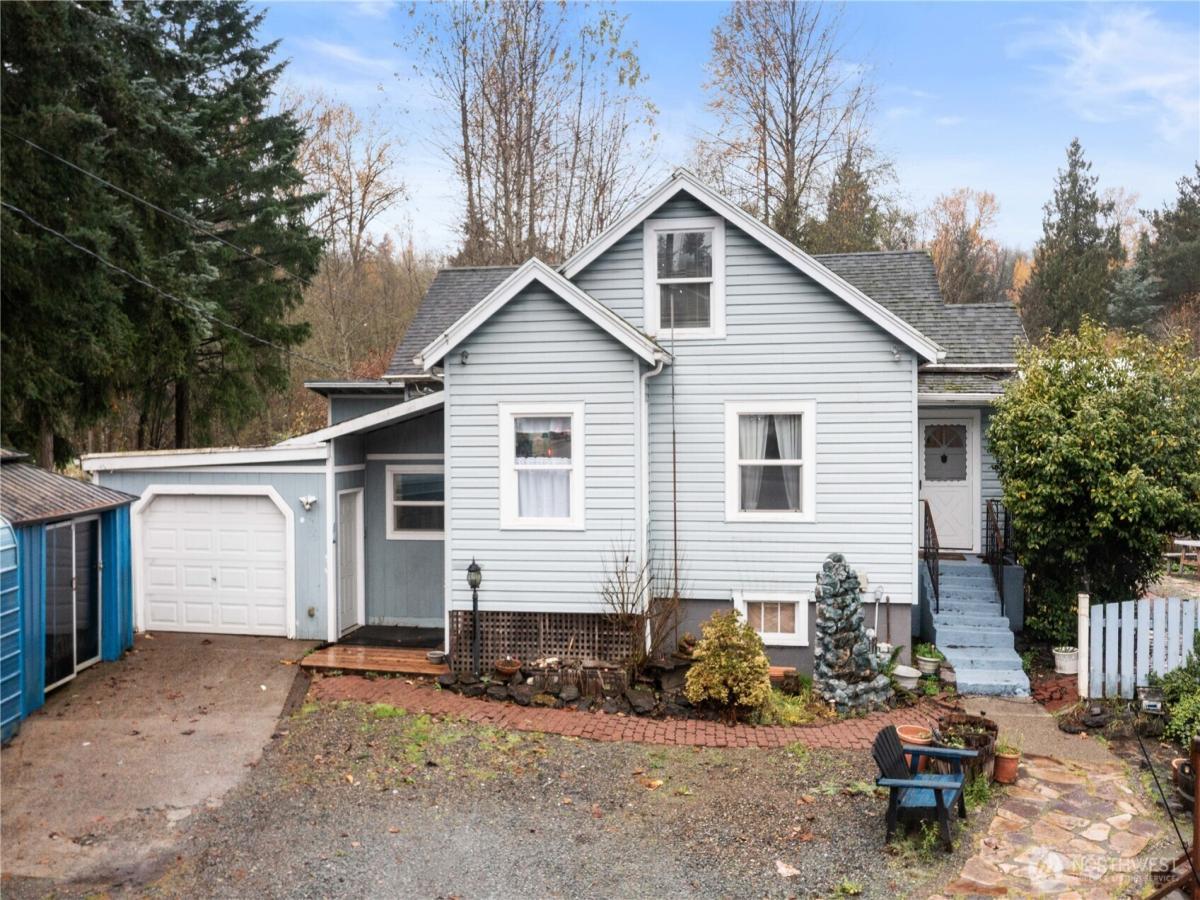 MLS #NWM2457975 image #0