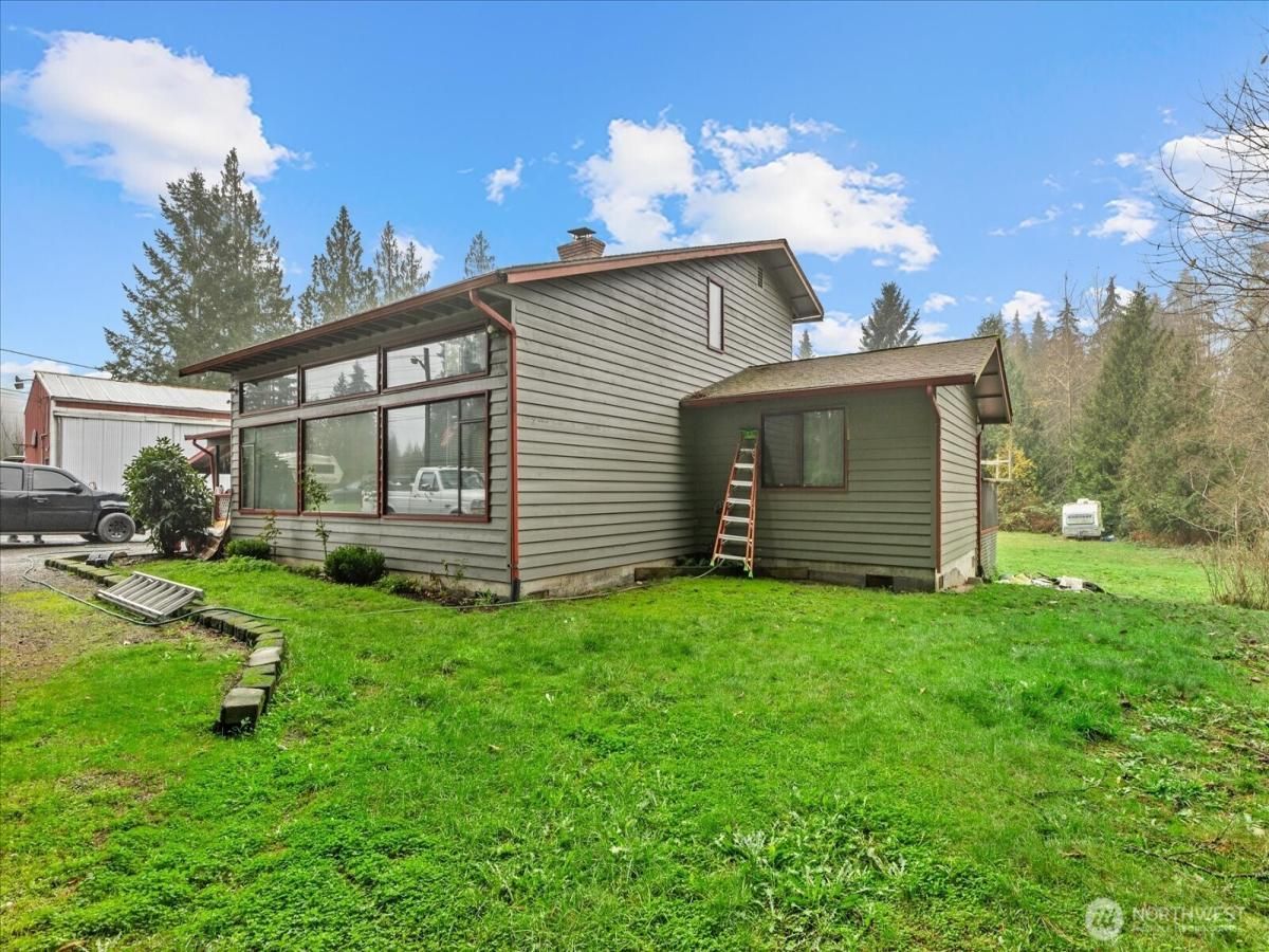 MLS #NWM2458060 image #0