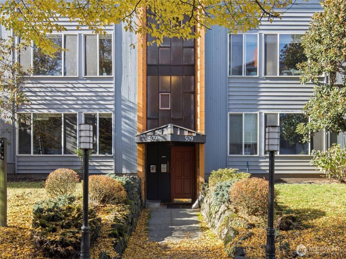 MLS #NWM2458090 image #0