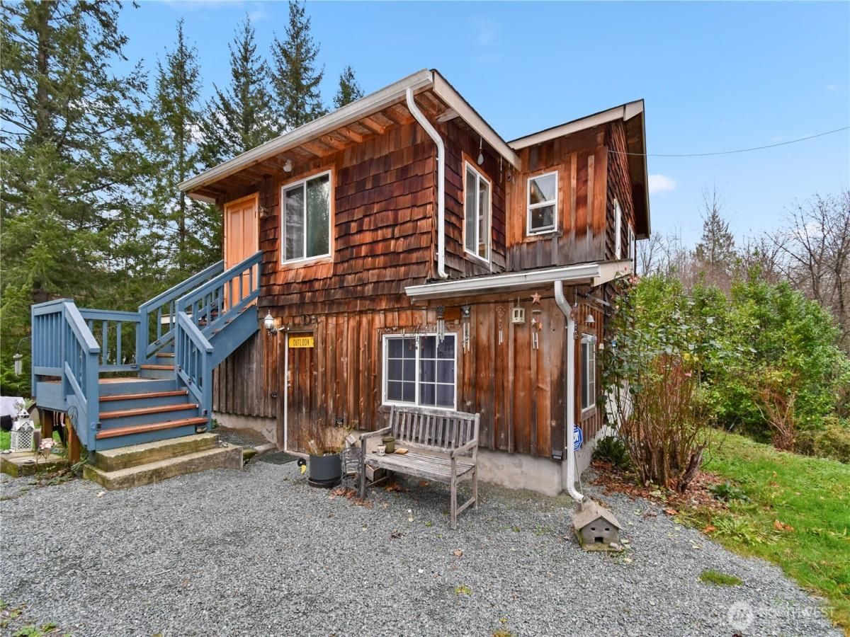 MLS #NWM2458116 image #0