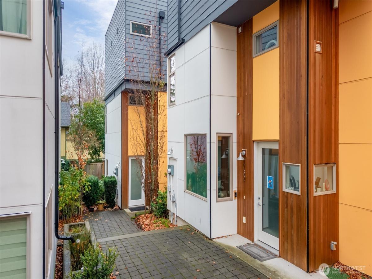 MLS #NWM2458166 image #0