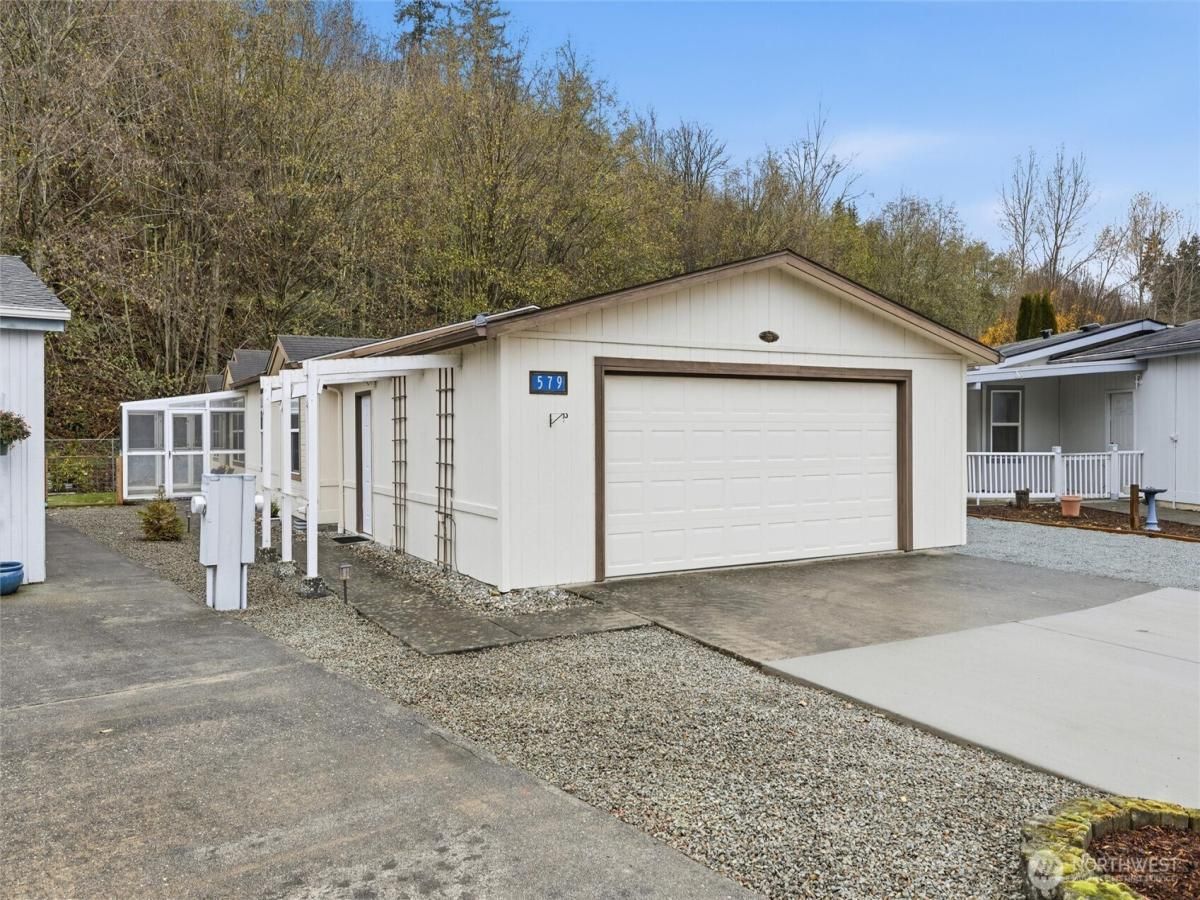 MLS #NWM2458220 image #0