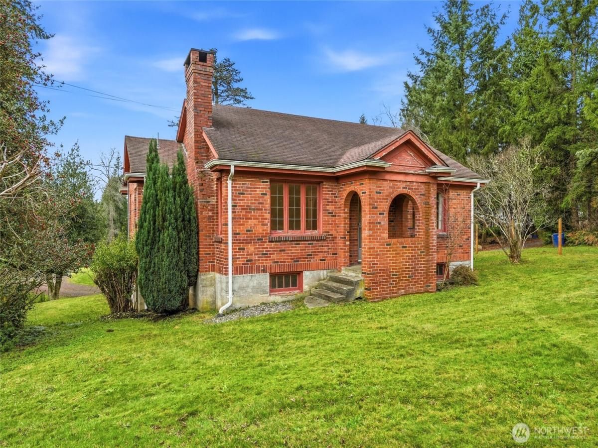 MLS #NWM2458490 image #0