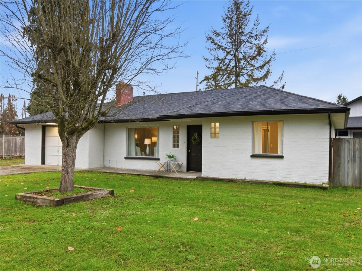 MLS #NWM2458702 image #0