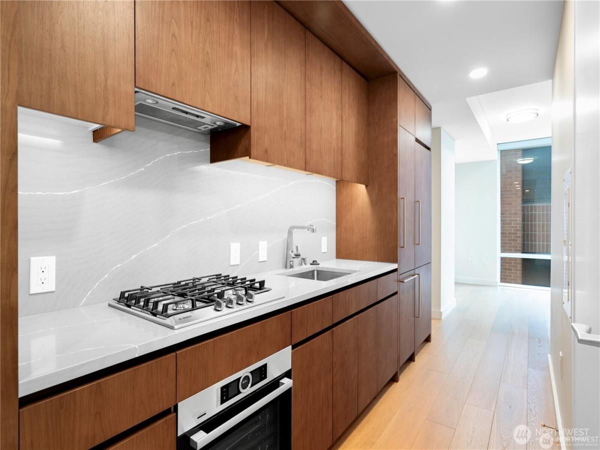 MLS #NWM2458856 image #0