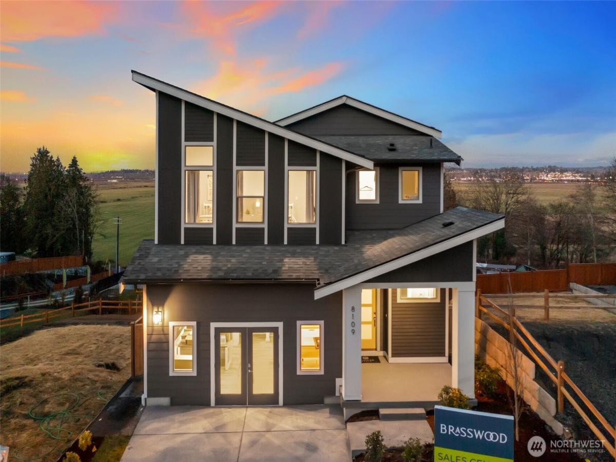 MLS #NWM2459251 image #0