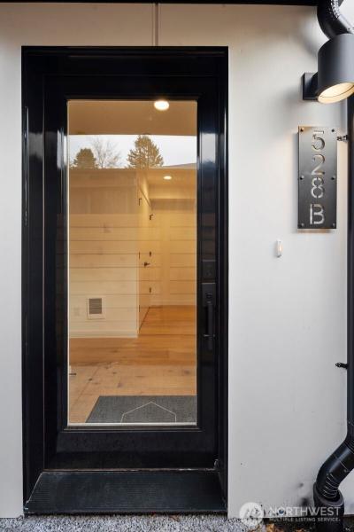 MLS #NWM2459323 image #0