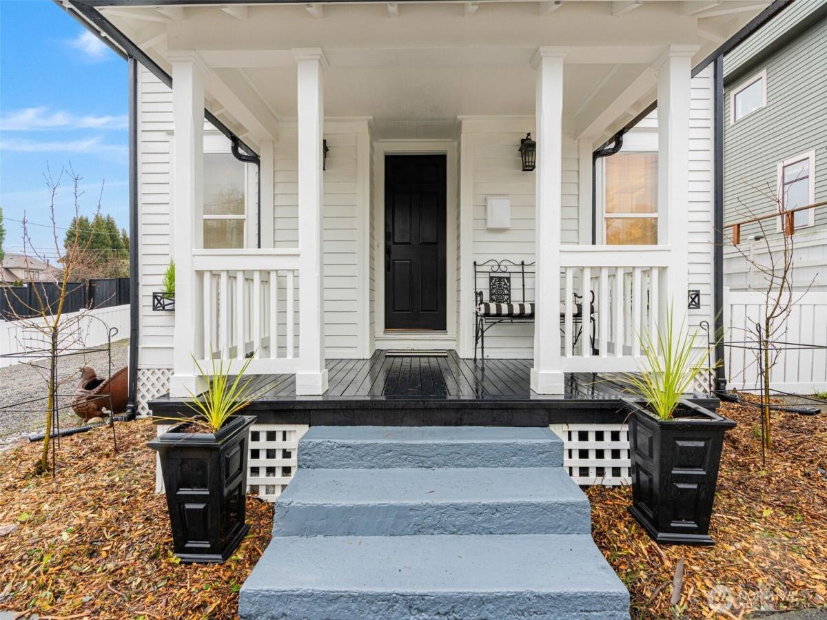 MLS #NWM2459389 image #0