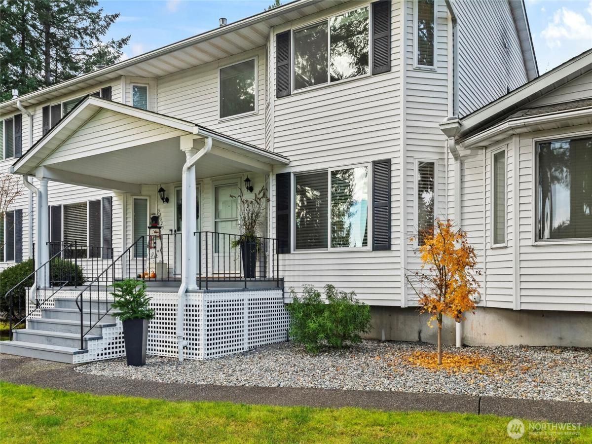 MLS #NWM2459437 image #0