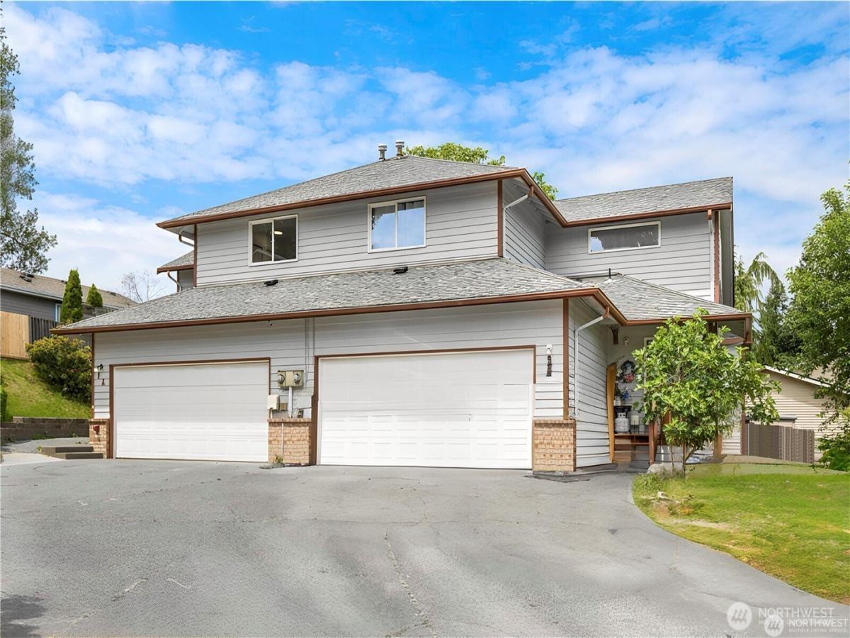 MLS #NWM2460146 image #0