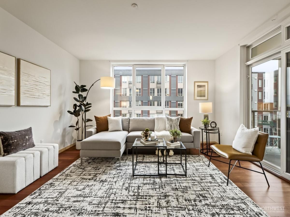 MLS #NWM2460157 image #0