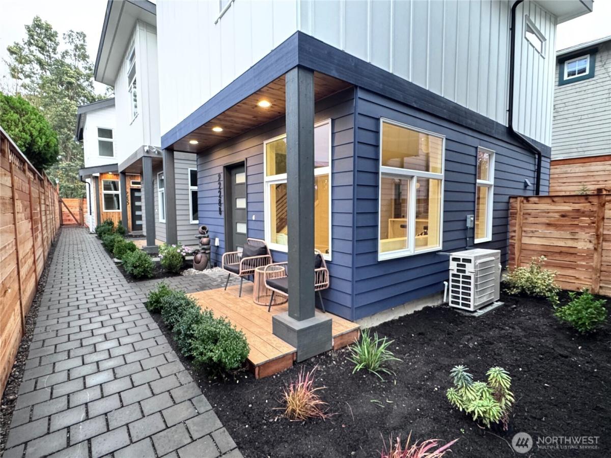 MLS #NWM2460267 image #0