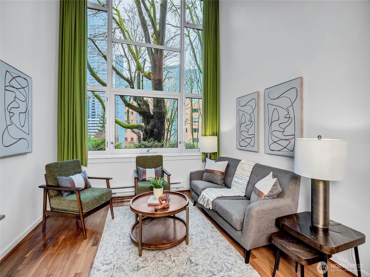 MLS #NWM2460285 image #0