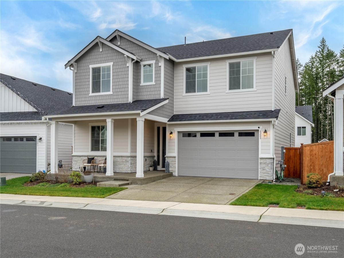 MLS #NWM2460302 image #0