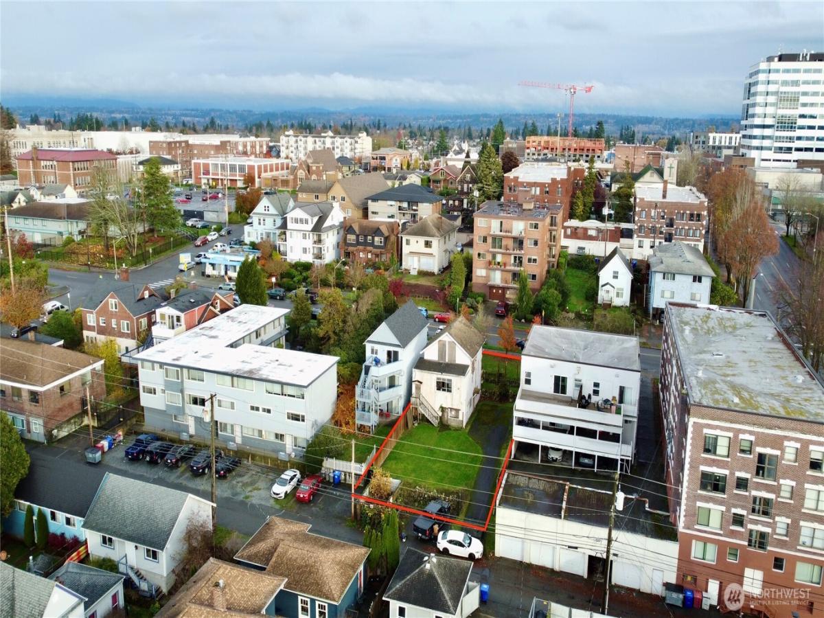 MLS #NWM2460389 image #0