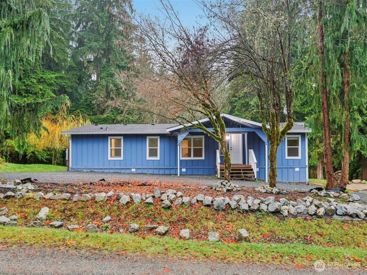 MLS #NWM2460436 image #0