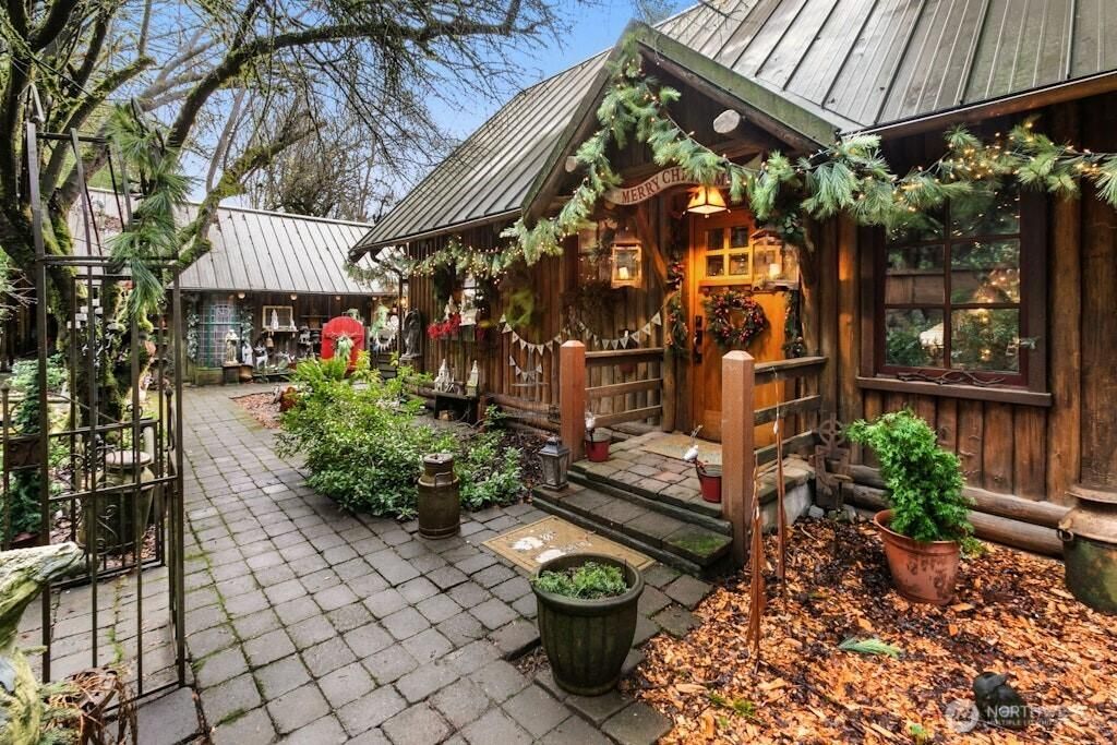 MLS #NWM2460469 image #0