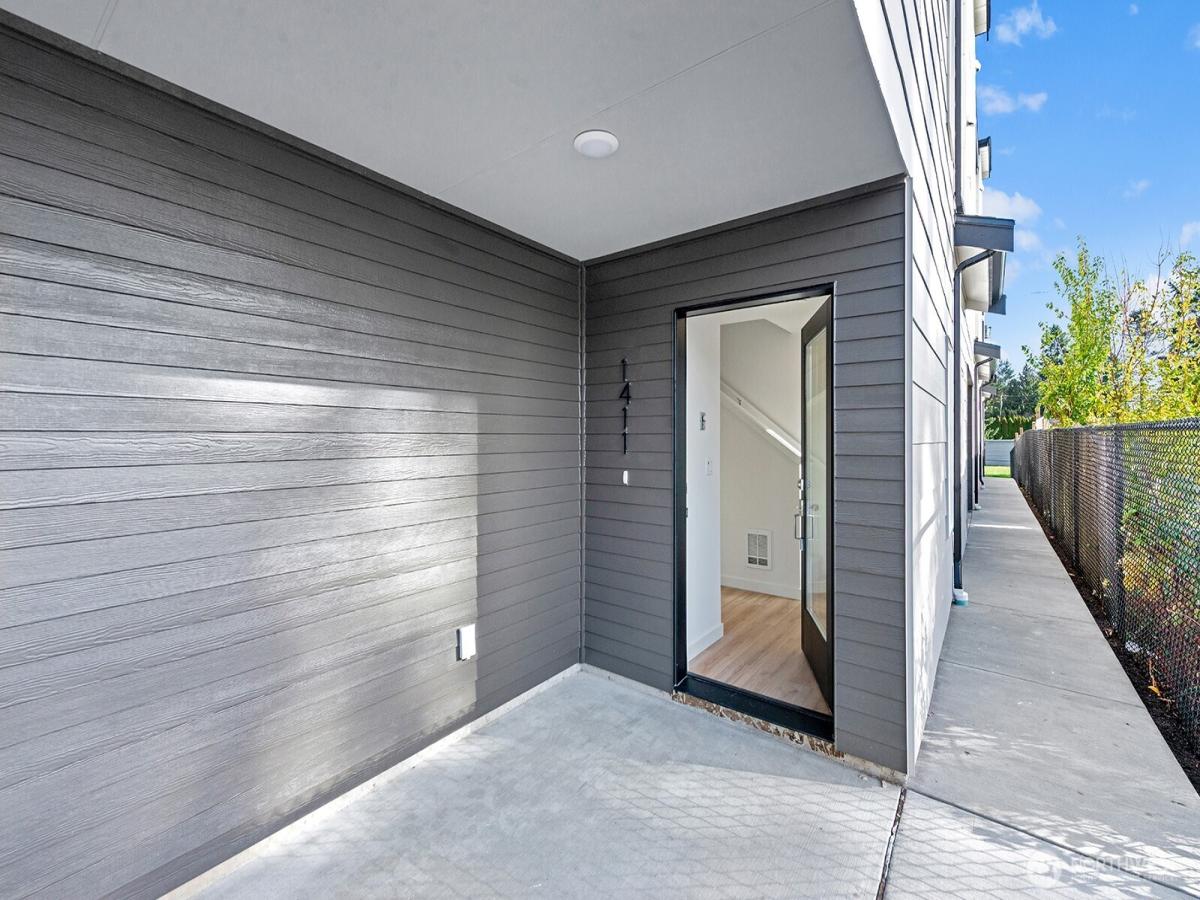 MLS #NWM2460472 image #0